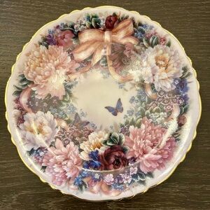 Circle of Love (Lena Liu) collectible plate